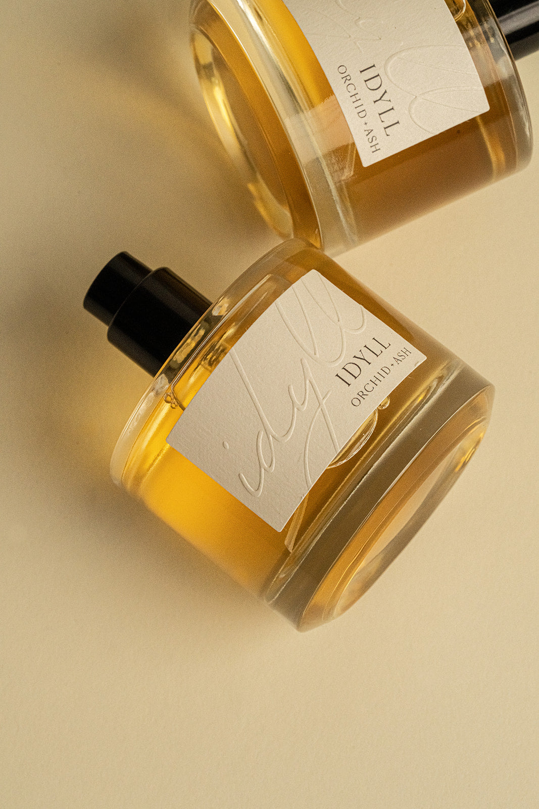 Jasmine Incense + Vanilla non-toxic perfume. Top: Bergamot, Plum  Heart: Jasmine, Incense  Base: Cedar, Vanilla, Musk. Orchid + Ash
